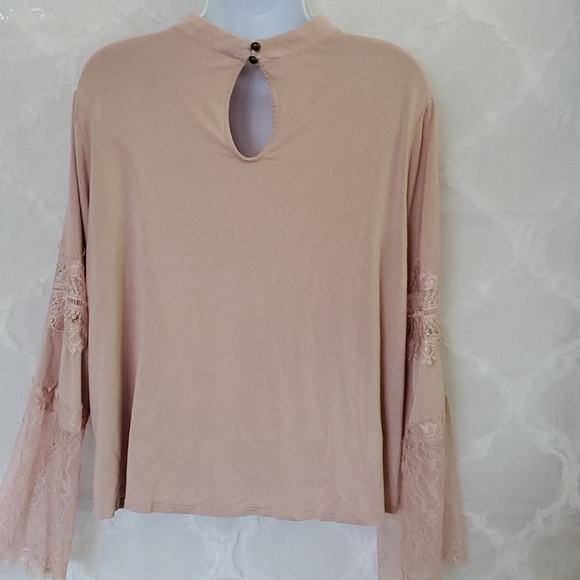 Top - Picture 7 of 10